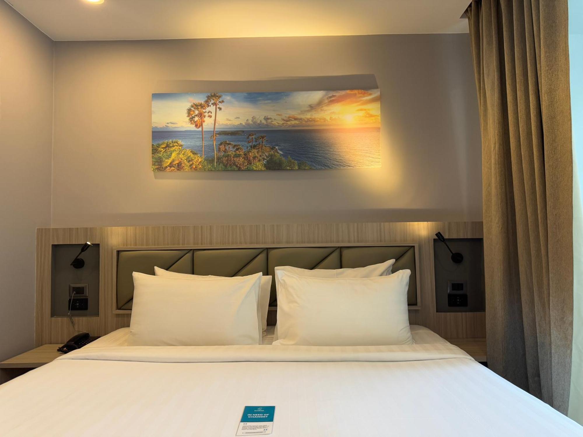Clarian Hotel Beach Patong Ngoại thất bức ảnh
