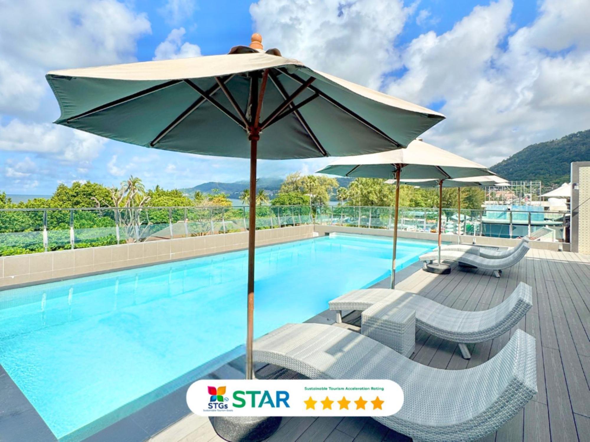 Clarian Hotel Beach Patong Ngoại thất bức ảnh